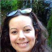 Donne des cours de biologie